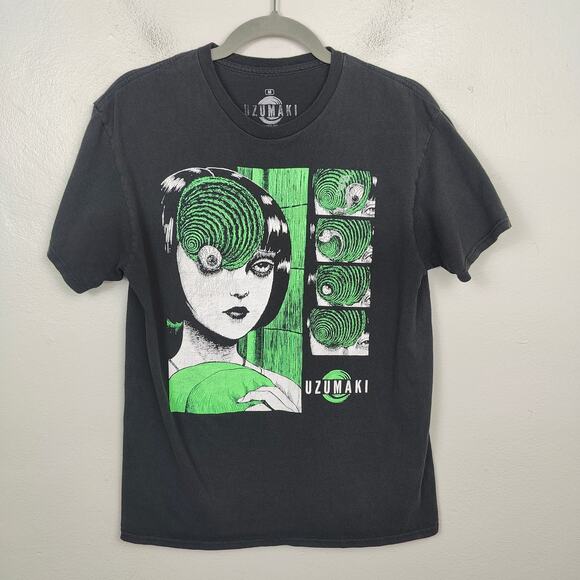 Junji Ito Uzumaki Graphic T-Shirt Mens Medium‎ Black Green Anime Manga Horror - Picture 1 of 6